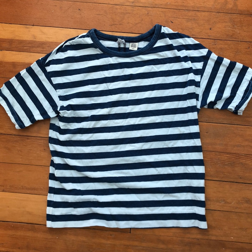 Levi’s t- shirt